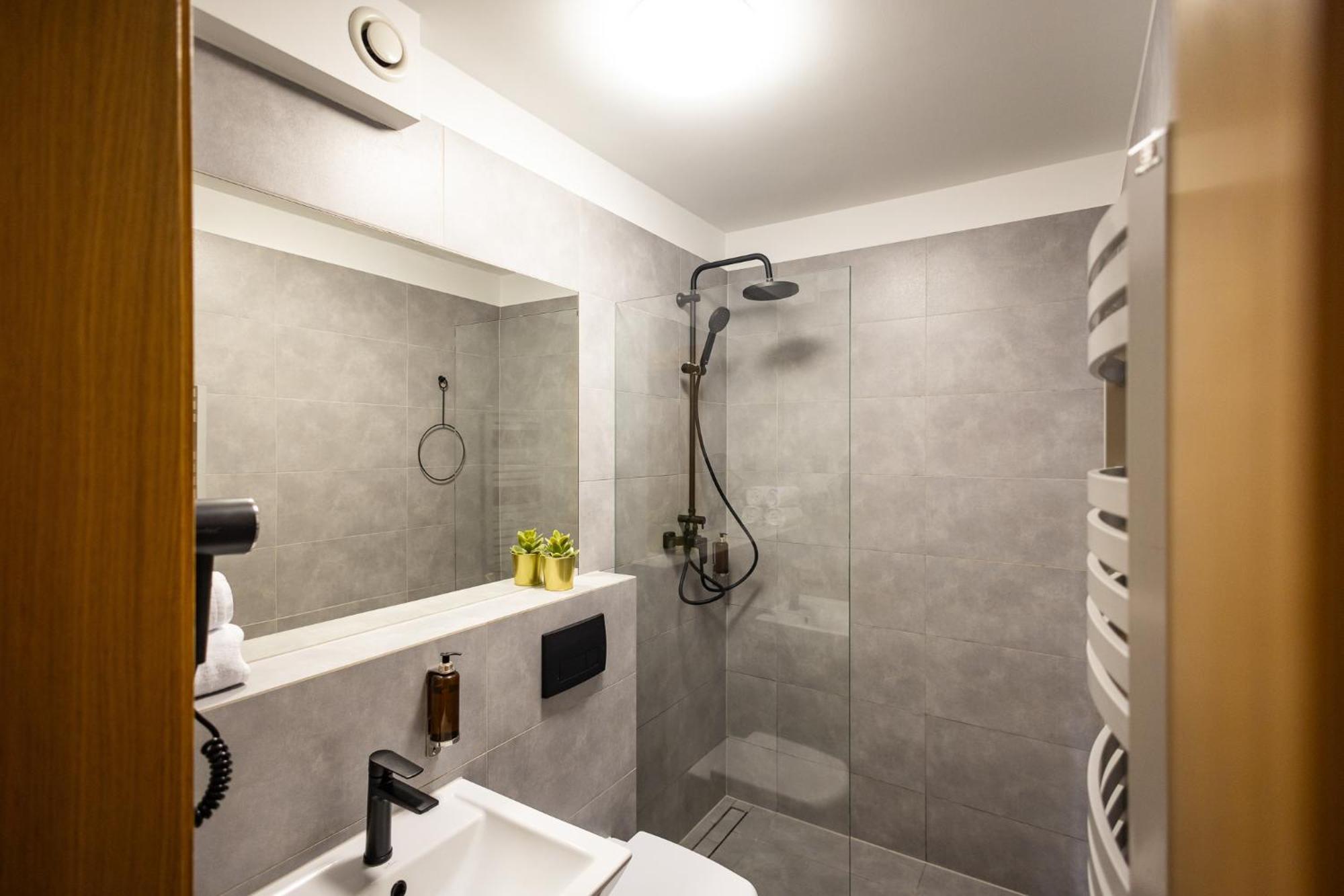 Apartament Rozana Loft - Old Town Kraków Zewnętrze zdjęcie